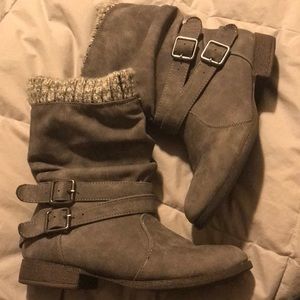 Gray slouchy short boots